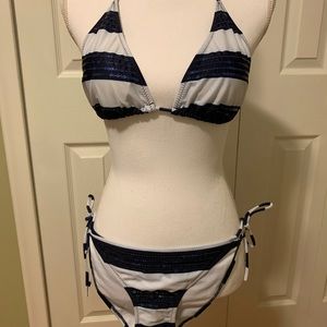 ❌SOLD❌Navy blue and white bikini